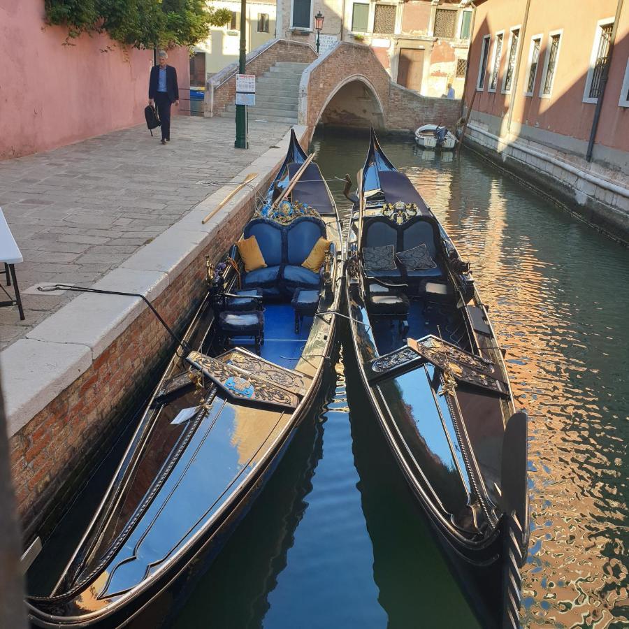 Central Lovely Typical Rooms Rialto Venise Extérieur photo
