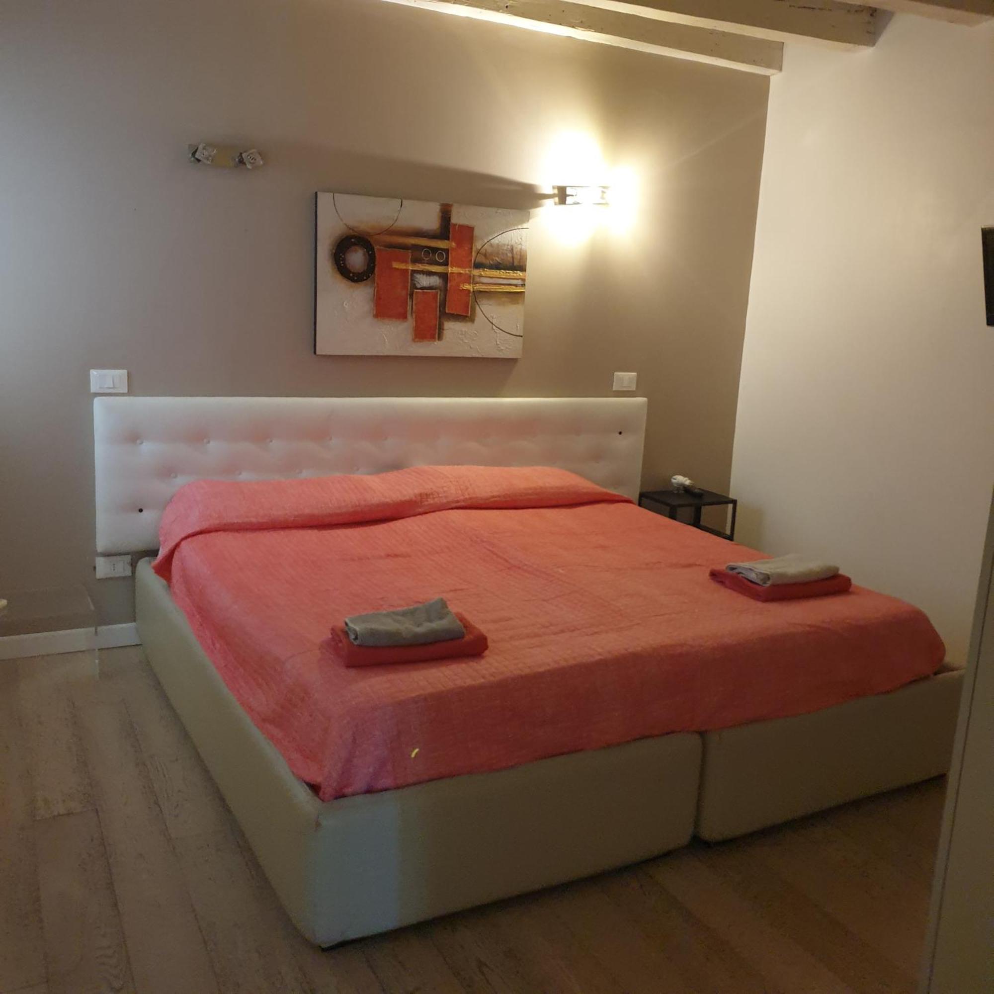 Central Lovely Typical Rooms Rialto Venise Chambre photo